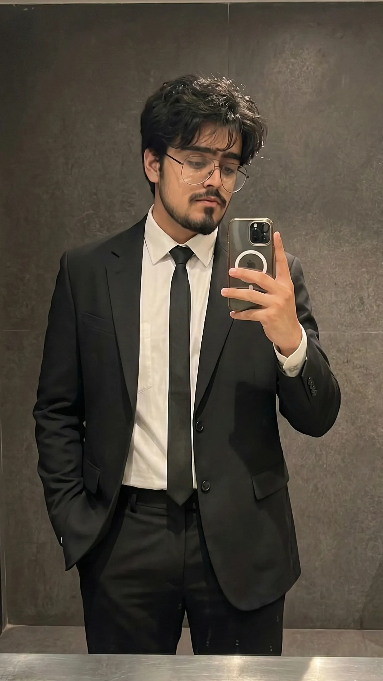 Minimal Suit Mirror Portrait - Portrait AI Prompt
