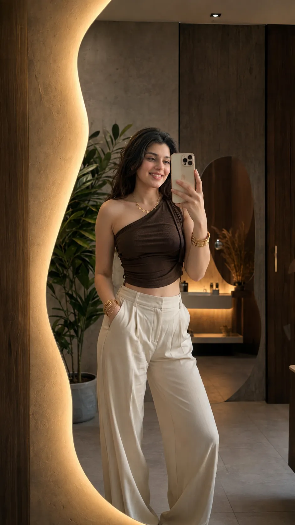 Mirror Selfie Prompt - Free Selfie AI Prompt
